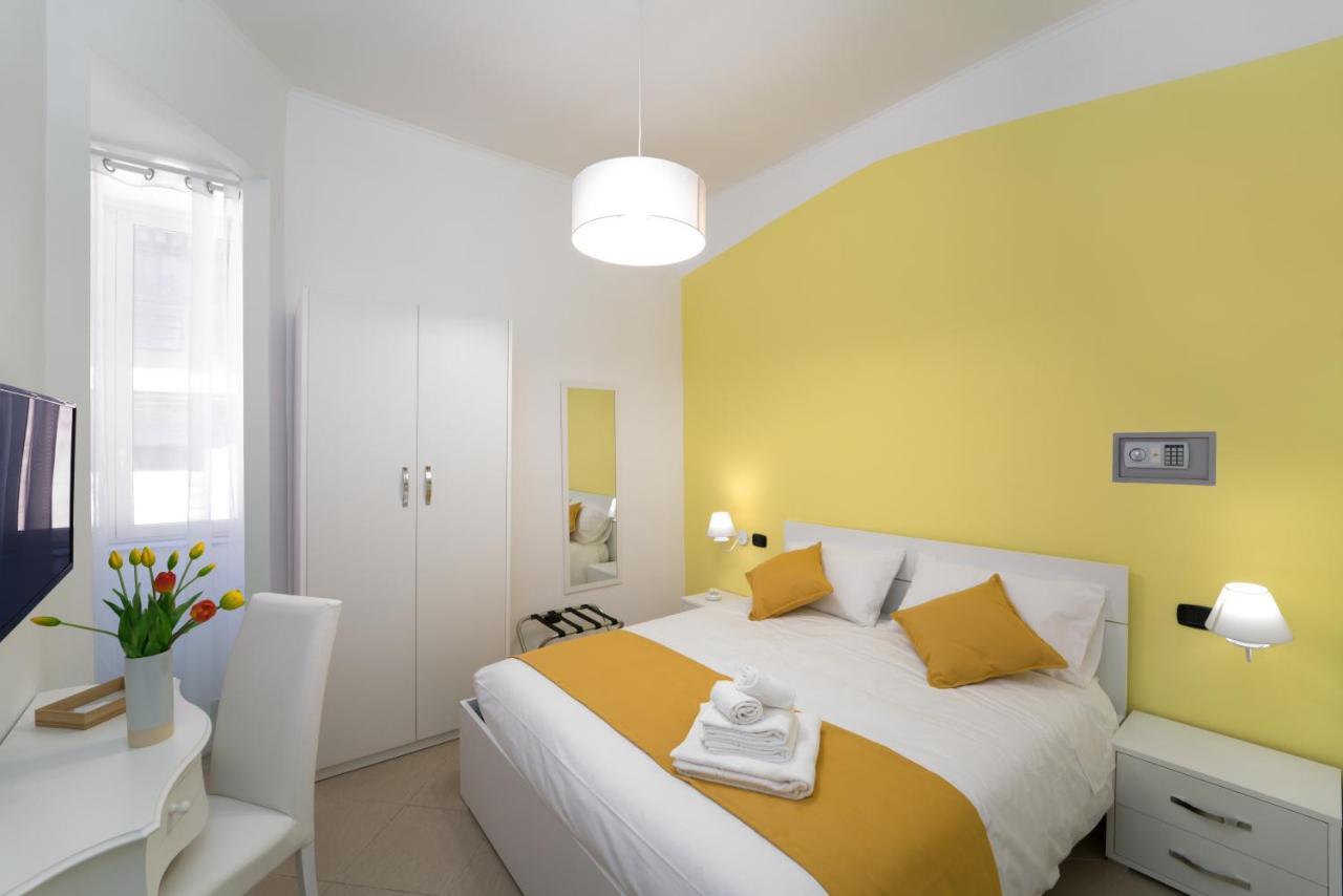 Suite & Luxury Rooms Palazzo Diomede Carafa Neapel Exterior foto