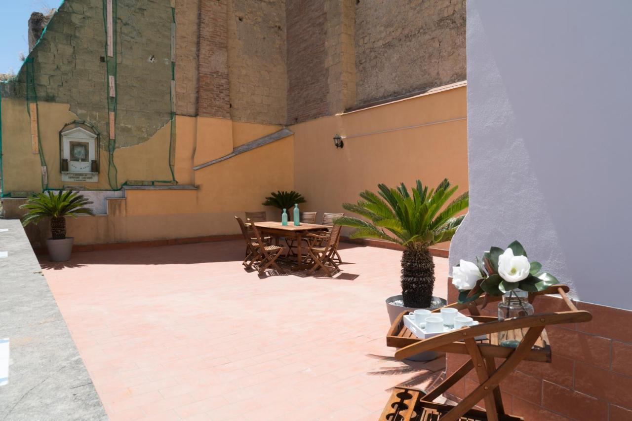 Suite & Luxury Rooms Palazzo Diomede Carafa Neapel Exterior foto