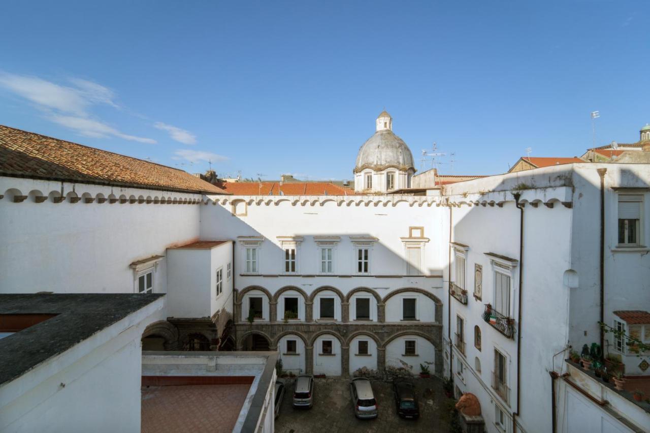 Suite & Luxury Rooms Palazzo Diomede Carafa Neapel Exterior foto